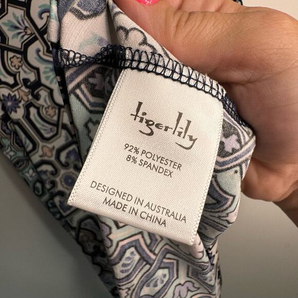 Tigerlily Printed Short Sleeve Shift Dress size 4 NWT - Picture 10 of 11